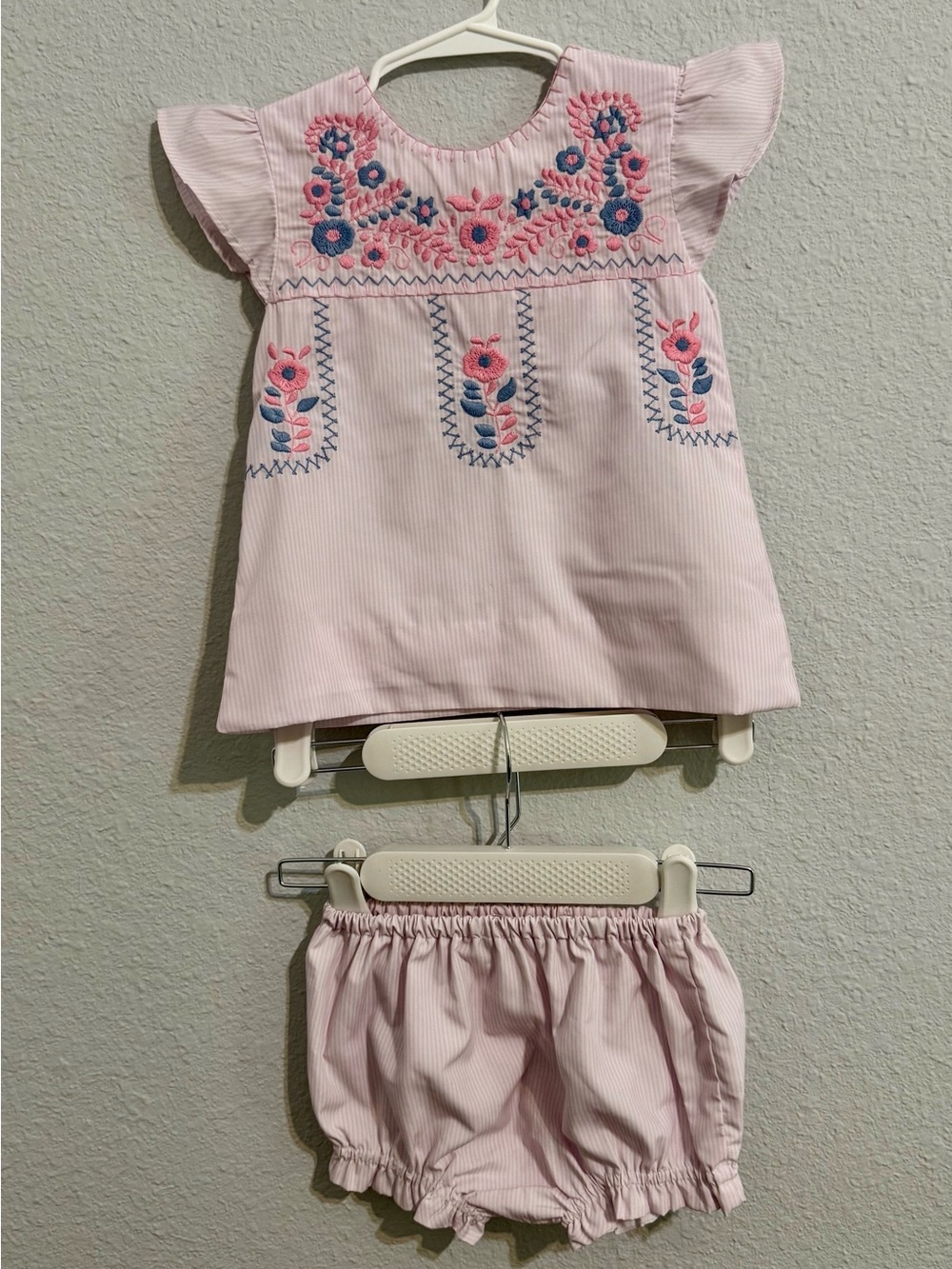 Cecil and Lou Embroidered Seersucker Bloomers Set - NWOT